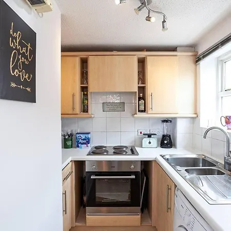 Great 1 Bed Apt Close To Universities, Sleeps 2 Prázdninový dům *