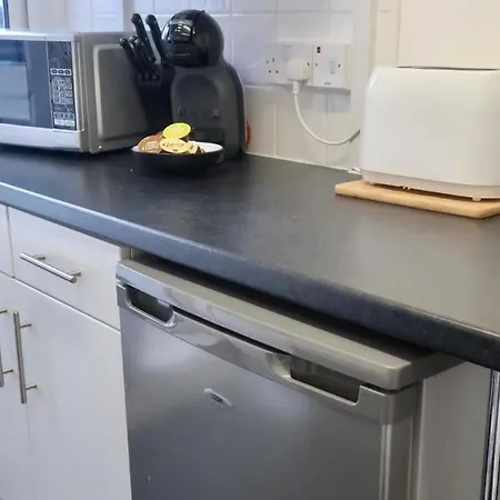 Fantastic 2 Bed Apt Close To The Arena Sleeps 6 Lägenhet *