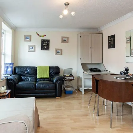 Great 1 Bed Apt Close To Universities, Sleeps 2 Prázdninový dům