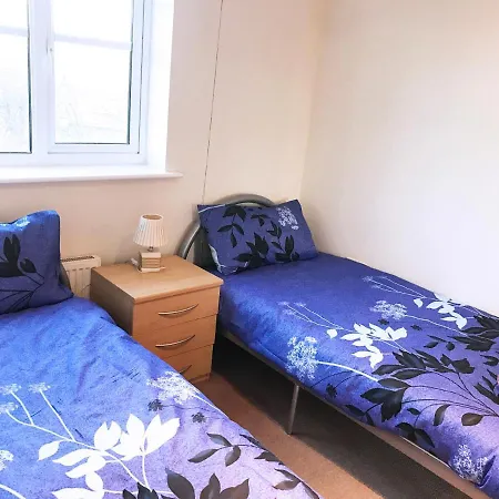 Konukevi My-places Abbotsfield Court Townhouse 4 Manchester