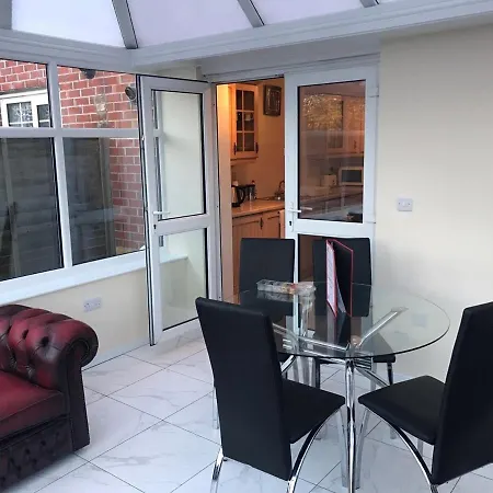 Konukevi My-places Abbotsfield Court Townhouse 4 4*