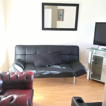 My-places Abbotsfield Court Townhouse 4 Konukevi 4*