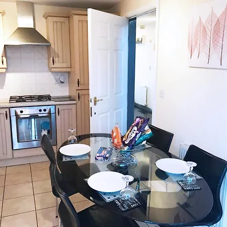 Konukevi My-places Abbotsfield Court Townhouse 4