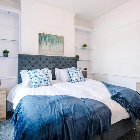 Nelson House- Sleeps 9-parking Σπίτι διακοπών *