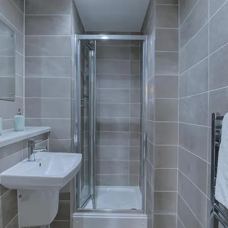 The Media City Executive - Splendid Apt *