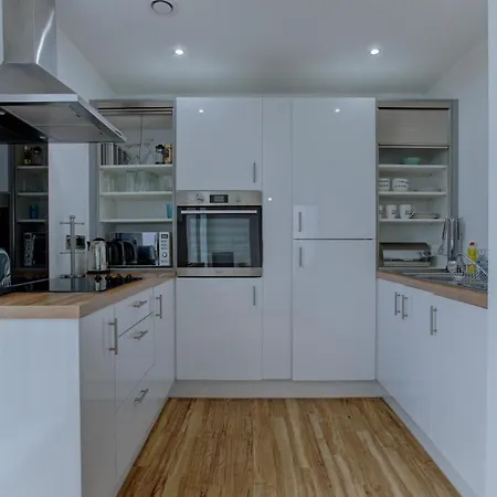 Апартаменты The Media City Executive - Splendid Apt Манчестер