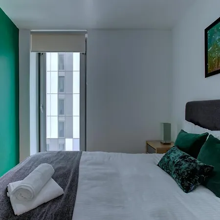 Апартаменты The Media City Executive - Splendid Apt Манчестер