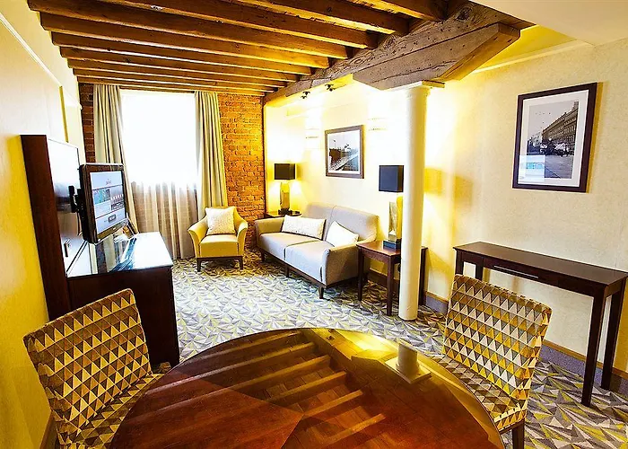 Szálloda Marriott Victoria & 4*