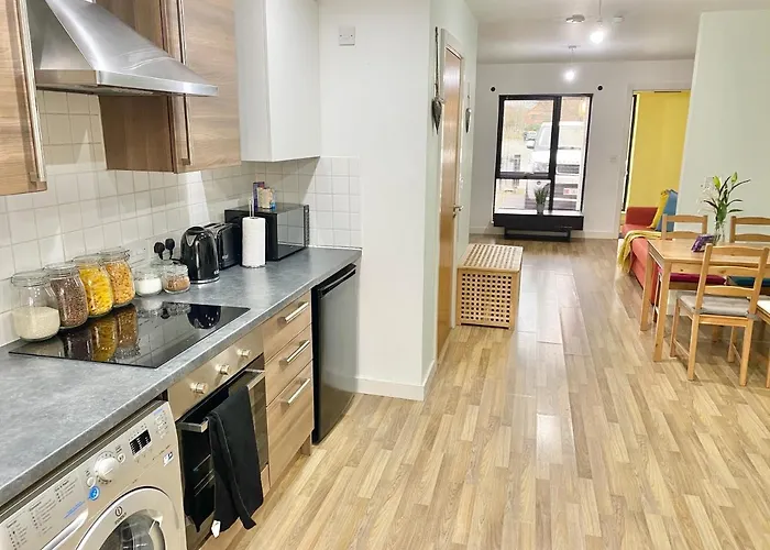 아파트 Spacious 5 Bed Townhouse Manchester, Salford Qauys - Two Bedroom With Parking 맨체스터