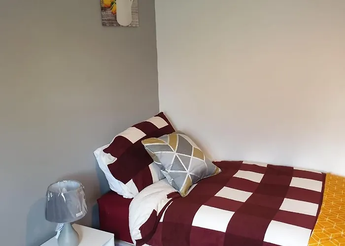 Queens Rooms, A Perfect Stay, Next To Shopping Parks And Central * Mánchester