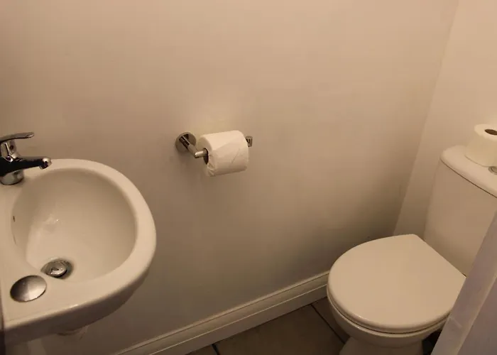 Ferienhaus Beautiful, Spacious, Old Trafford Manchester