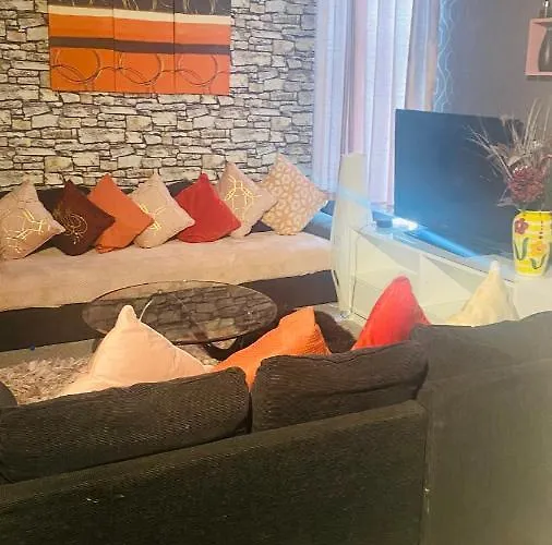 Beautiful Basement En-suite