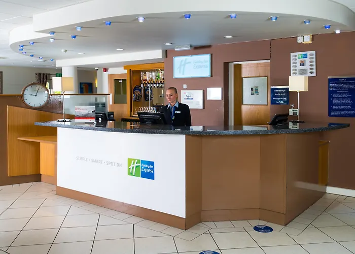 Отель Express East By Ihg 3*