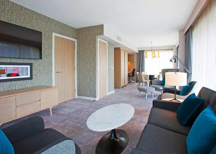 - Centre By Ihg Hotel Manchester