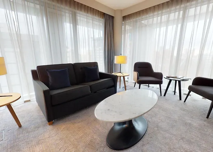 - Centre By Ihg 4* Manchester