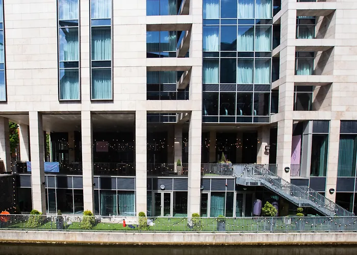 Hotel - Centre By Ihg 4*