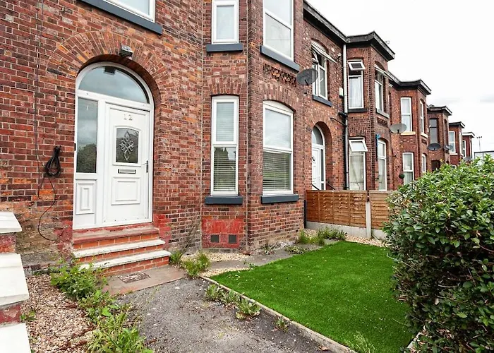 Spacious Comfortable House Close To Etihad+parking 펜션 맨체스터