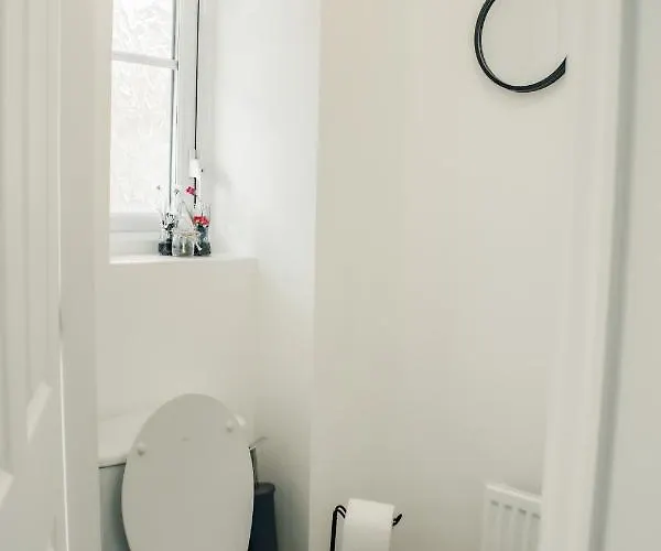 Casa de Férias Bv Stylish Homely 3 Bedroom Close To Arena