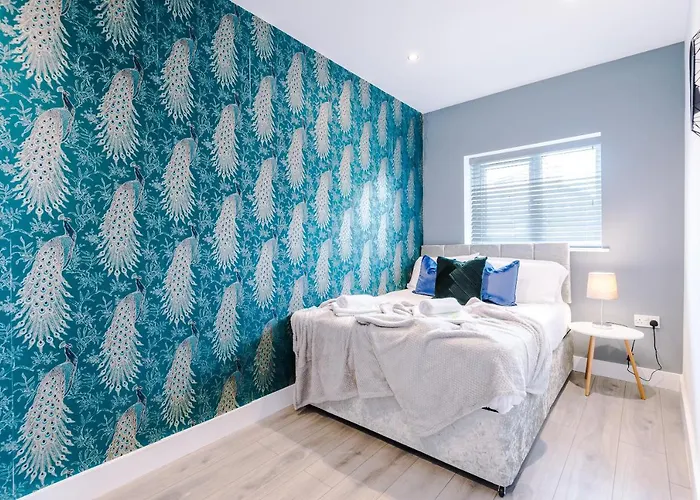 Apartment The Ecclesian - Upscale Near Trafford Centre & Eccles Train Station