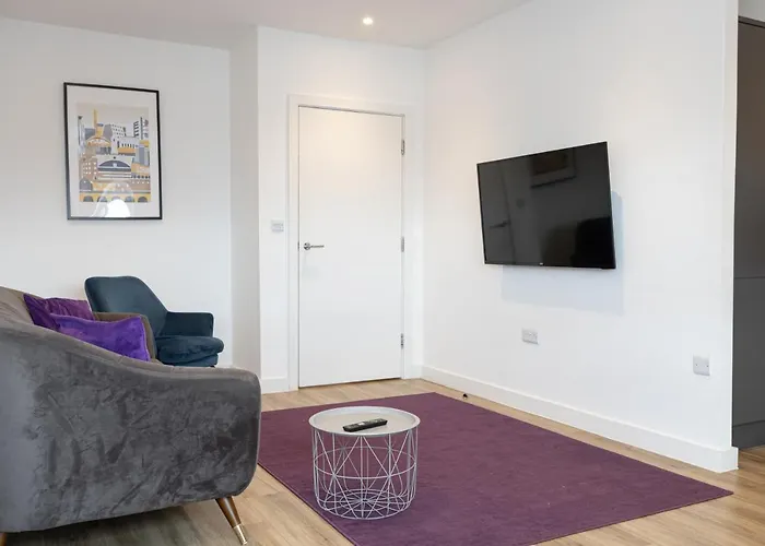 Pillo Serviced - Arena 맨체스터