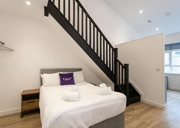 Pillo Serviced - Arena *