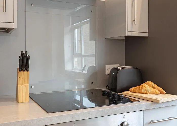 Pillo Serviced - Arena 맨체스터