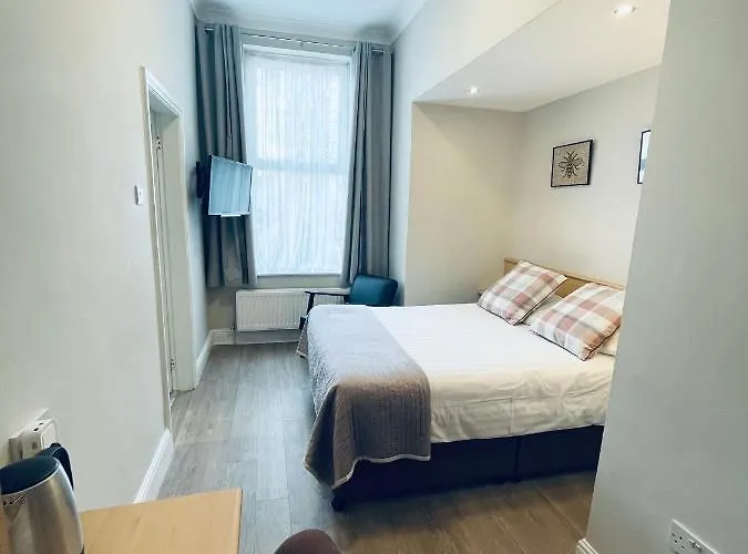 The Westlynne & Otel Manchester