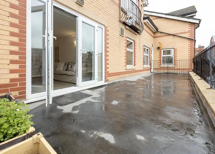 The Burton- Free Gated Parking * Mánchester