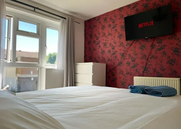 Barnstaple Drive Private In A 2 Bed Shared House ホームステイ マンチェスター