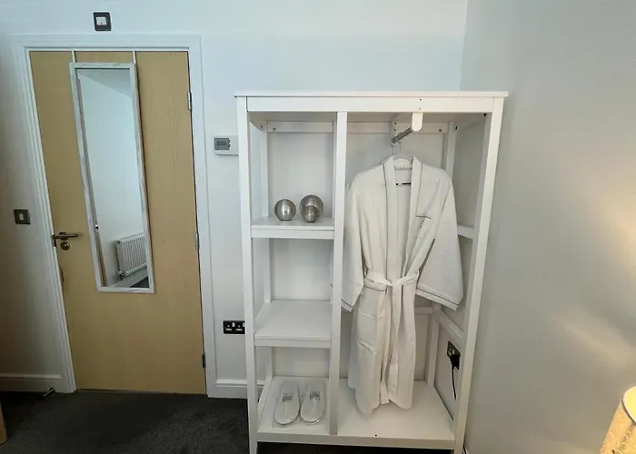 3br-sleeps 6 -walk To Etihad & Ao Arena * Mánchester