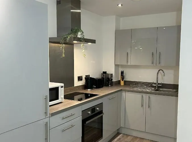 Modern 2br Sleeps 4 Easy Access To Centre *