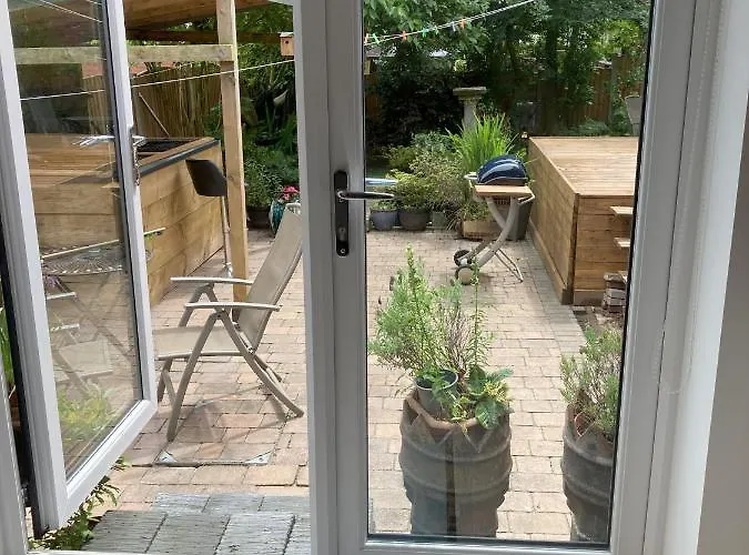 Apartment Beautiful Detached Private Annex In Great Location Manchester