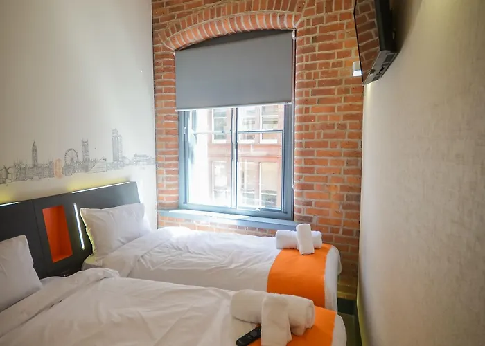 Easyhotel 2* Манчестер