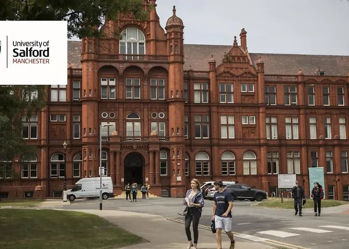 Centre Apartment, Skyline View Apartment *