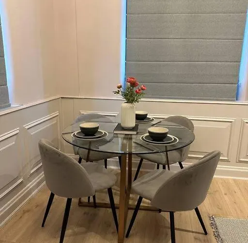 Luxurious Stunning 2bedroom Apartment