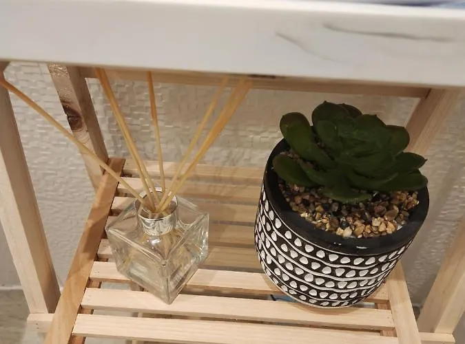 Beautifully Fab 3 Bedroom 4 Beds New 8 Guests Stretford Trafford Semesterbostad