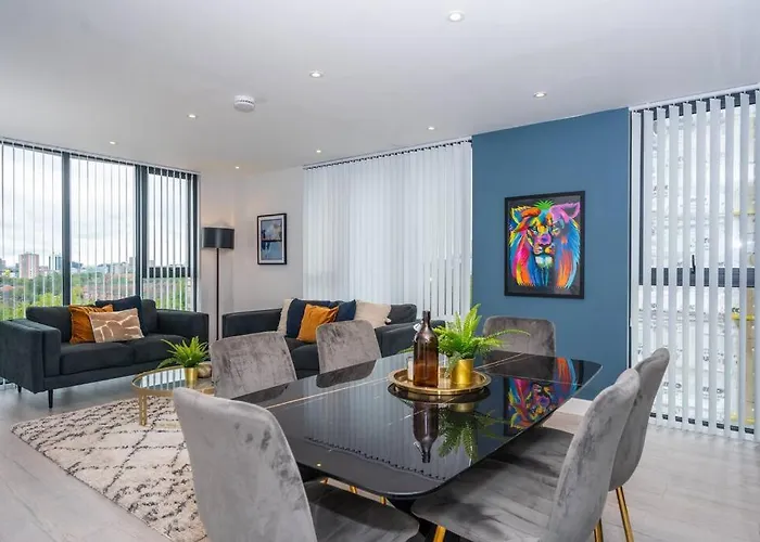 Lägenhet Stunning Brand New 3 Bed By Valore Services