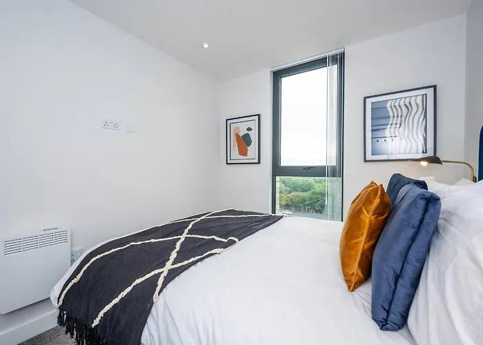 Lägenhet Stunning Brand New 3 Bed By Valore Services *