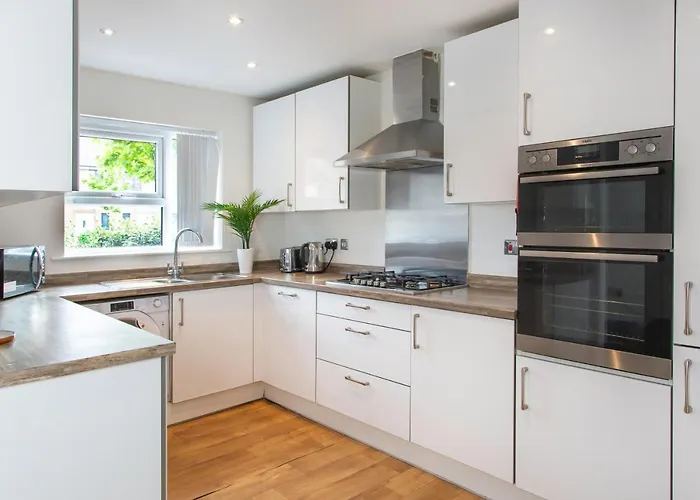 Cozy Townhouse In The Heart Of Greater * Manchester