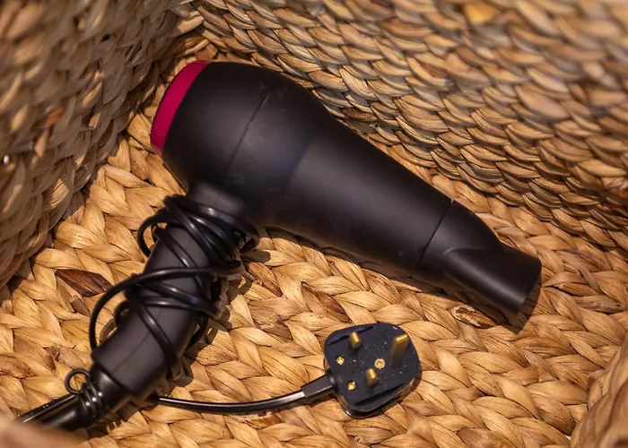 Marsh Lux 2 Манчестер