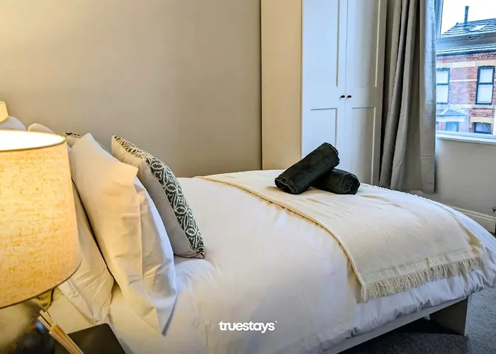 Crawford House - Stunning 2 Bedroom House In 펜션 맨체스터