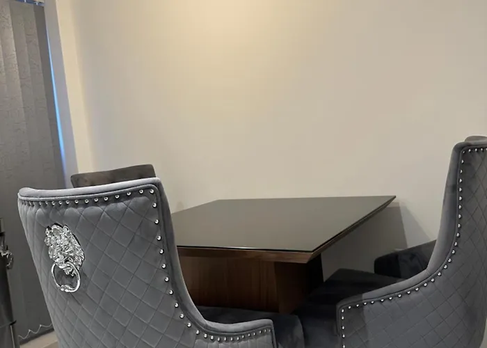 홈스테이 Lush Place