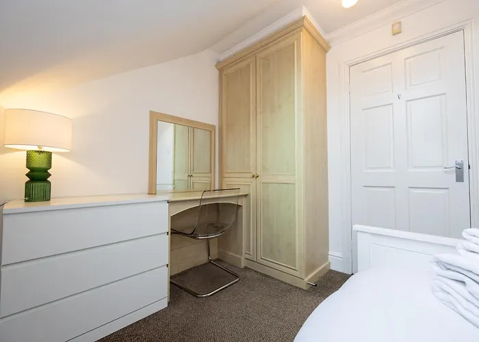 Apartamento The Burton- Free Gated Parking Mánchester