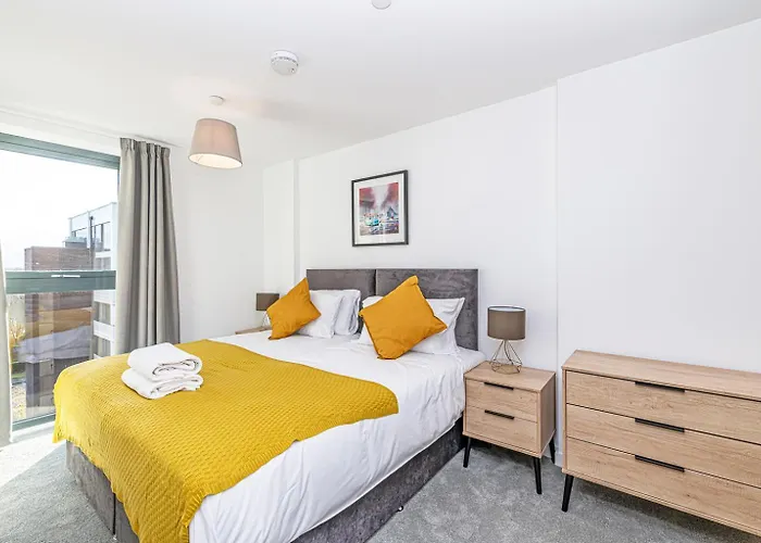 Insignia By Guestz Manchester