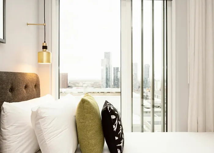 מלון Wilde Centre 4*