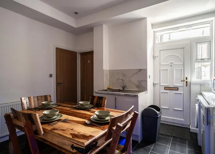 Refined Comforts For Two 5 Manchester