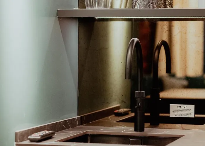 Hotel Forty Seven Manchester, Worldhotels Crafted