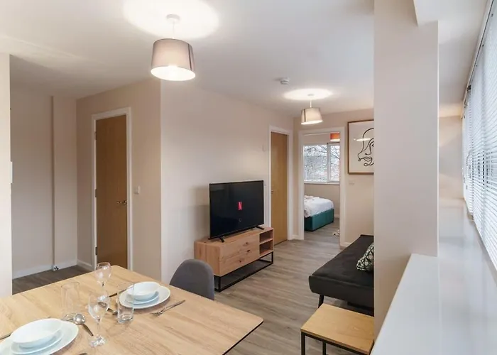 Fantastic 1 Bed Flat - Sleeps 3 *