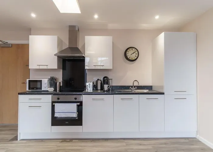 Bright 2 Bed - Sleeps 4 * Манчестер