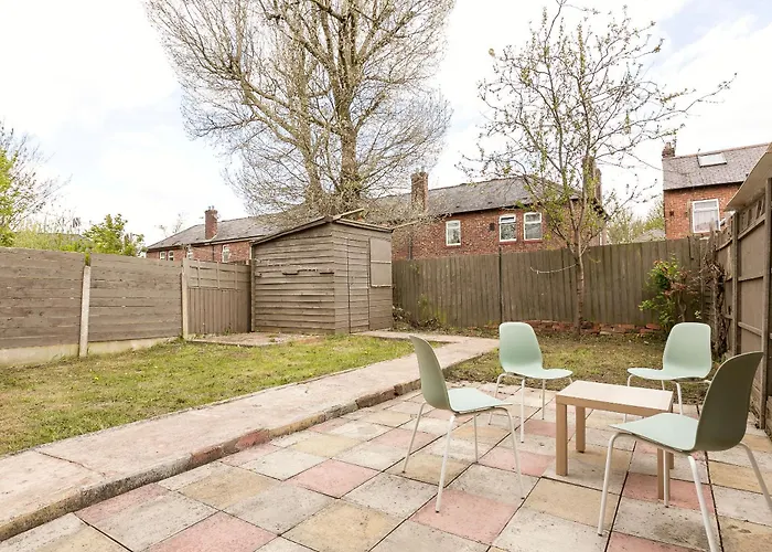 Dom wakacyjny Spacious 4 Bedroom - Sleeps 8